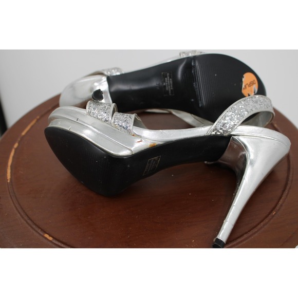 GUESS Platform Heels Womens Size 7 Silver Glitter Stiletto High Heel Shoes - Picture 7 of 9